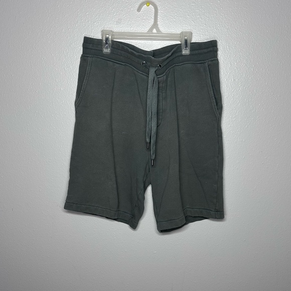 Banana Republic Men Green Shorts SweatShorts size L‎ - Picture 1 of 6